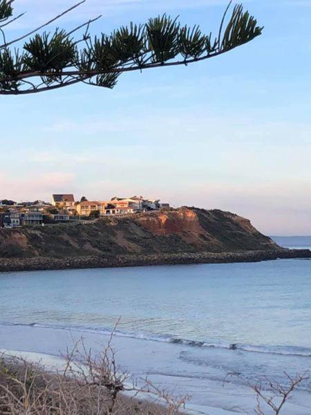 Christies Beach Tourist Park Esterno foto